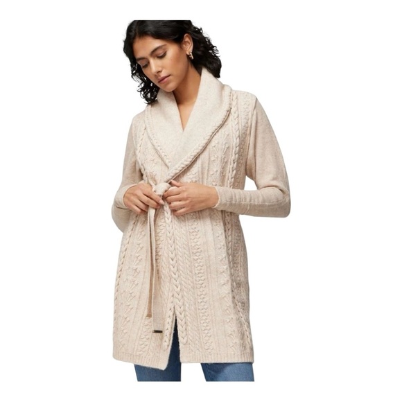 White House Black Market Sweaters - Like New! WHBM Beige Novelty Cable Sweater, Size XL